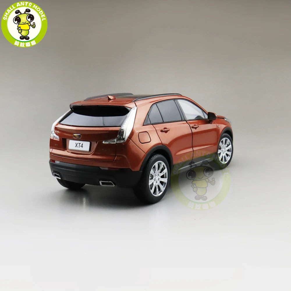 1/18 США GM Cadillac XT4 литой модельный автомобиль игрушка джип подарки для мальчиков и девочек