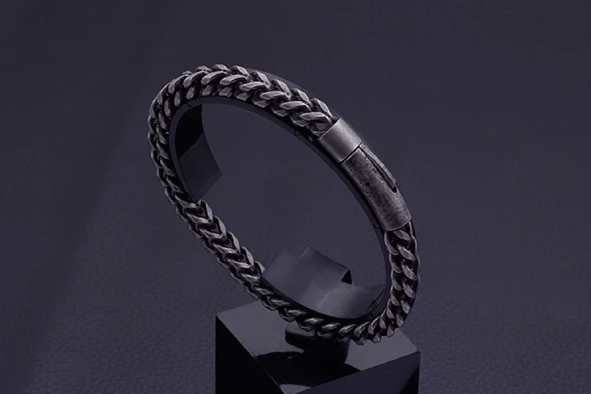 

Drop 6MM Thick 22CM Long Chain Men Bracelet Cool Black Stainless Steel Friendship Mens Bracelets For Men Vintage Biker Jewelry