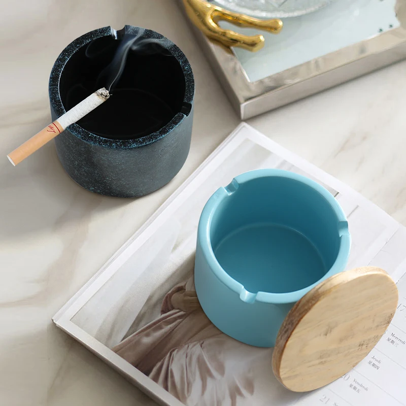 

Resin Portable Ashtray with lid For Gift Home Office Hotel Outdoor Smokeless Ashtray Holder Home Decor