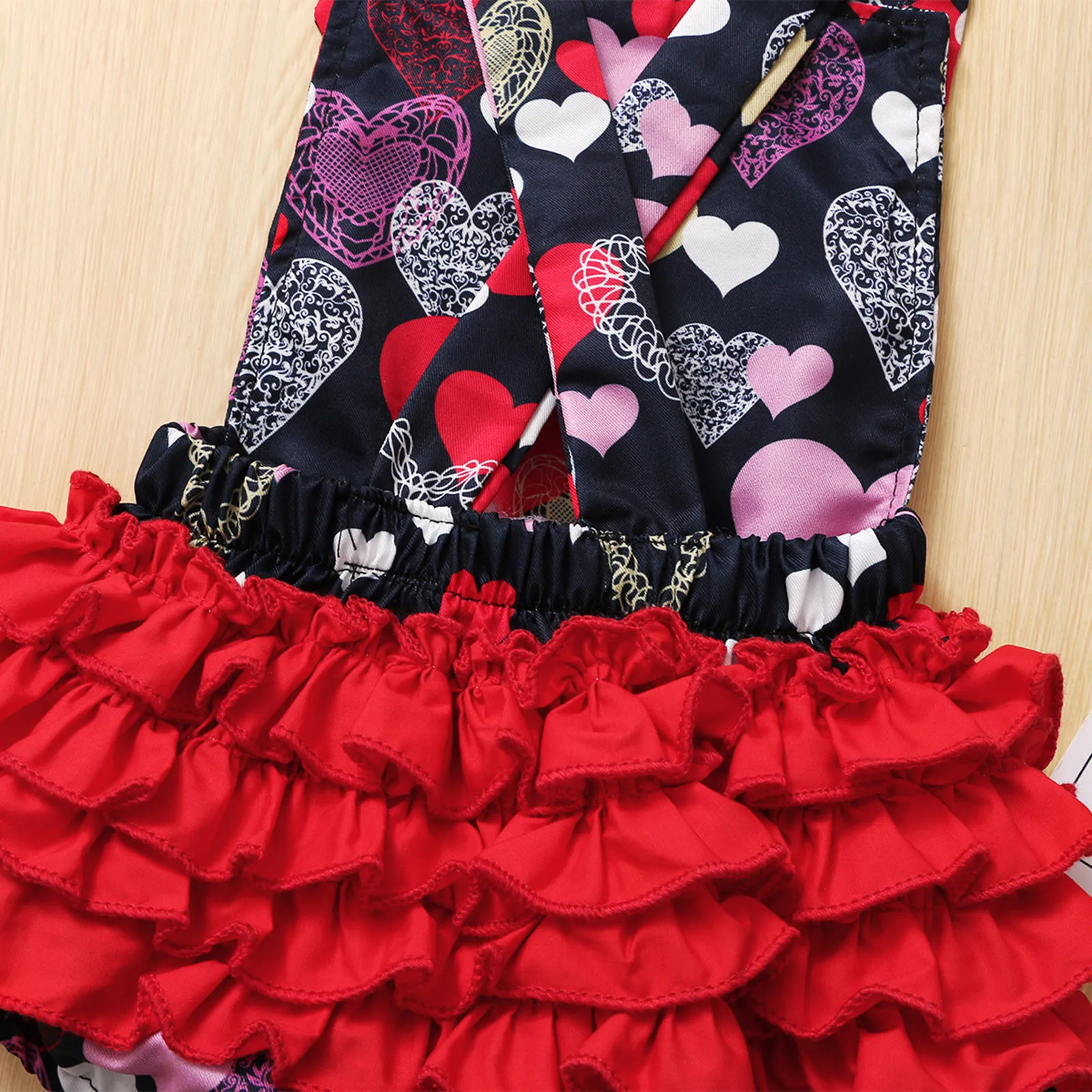 

Hearts Printed Bodysuits Baby Romper Infant Baby Girls Valentine's Day Ruffle Backless Bodysuit Romper newborn baby clothes