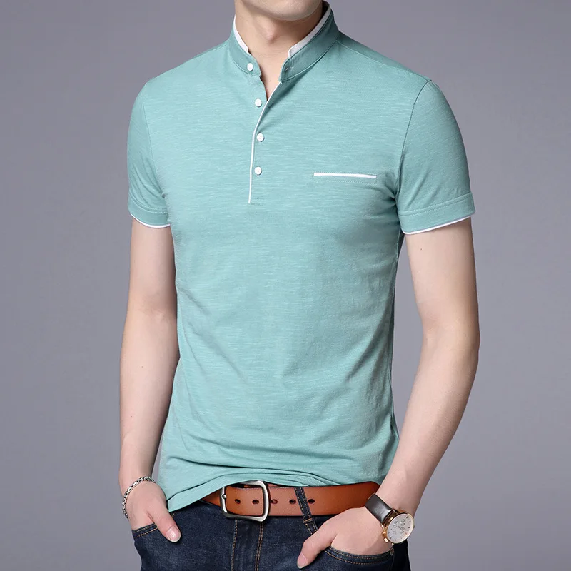 

T-shirt with short sleeves and solid colour collar for recreational men