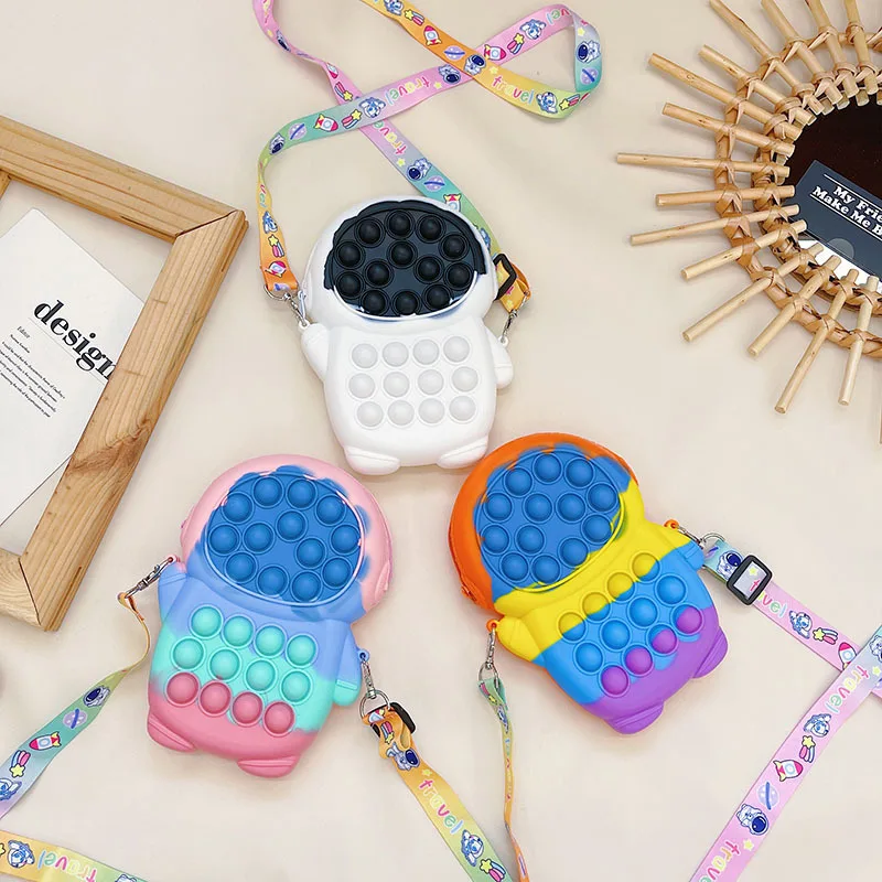 

New Children Christmas Rainbow Astronaut Coin Purse Girls Fidget Toys Push Bubbles Toy Baby Silica Simple Crossbody Bag Gifts