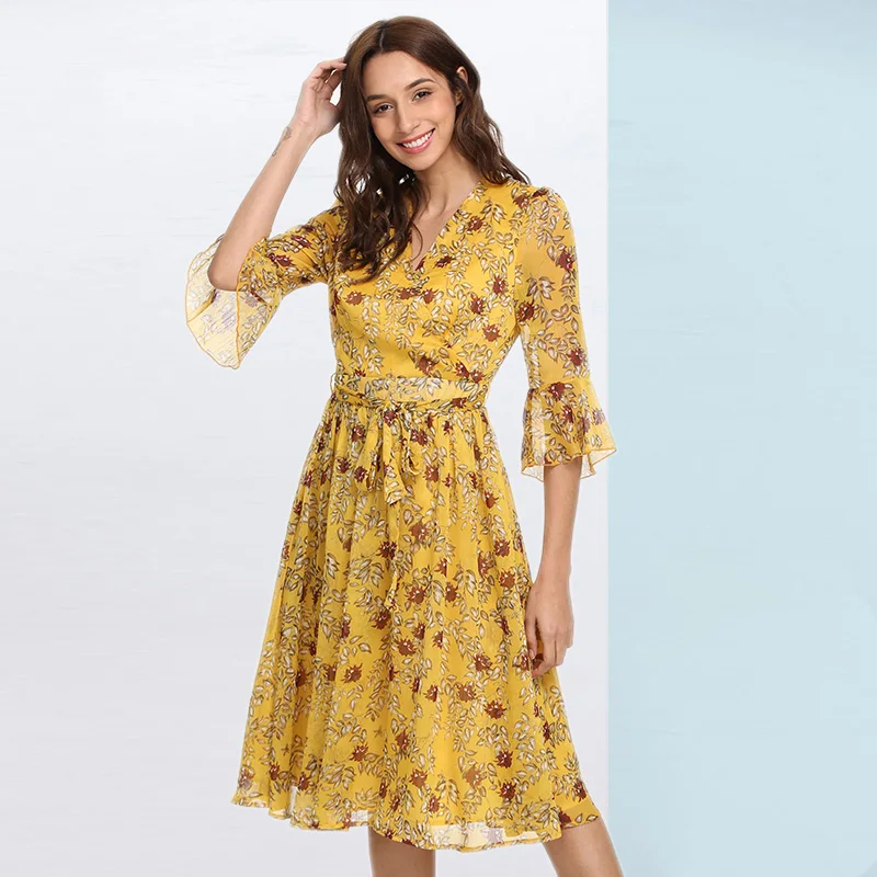 Платье летнее желтое шифоновое ТРАПЕЦИЕВИДНОЕ с V-образным вырезом и цветочным