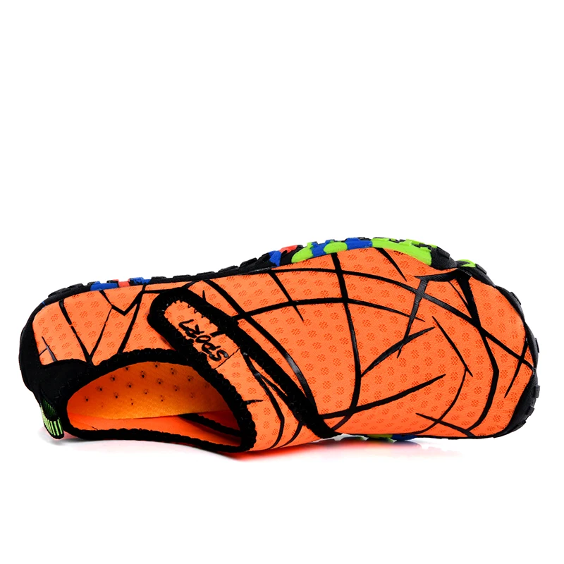 Акватуфли унисекс пляжная обувь для воды красивые женские кроссовки плавания