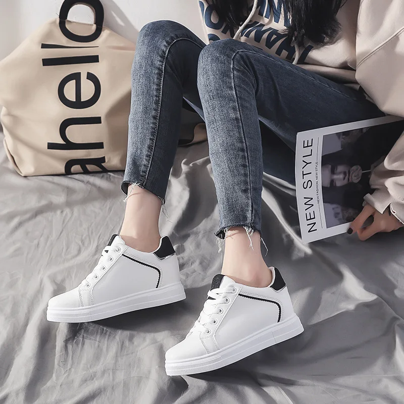 2020 spring Korean version increased white sneakers female leather student board shoes wild casual running ZP-19 | Спорт и