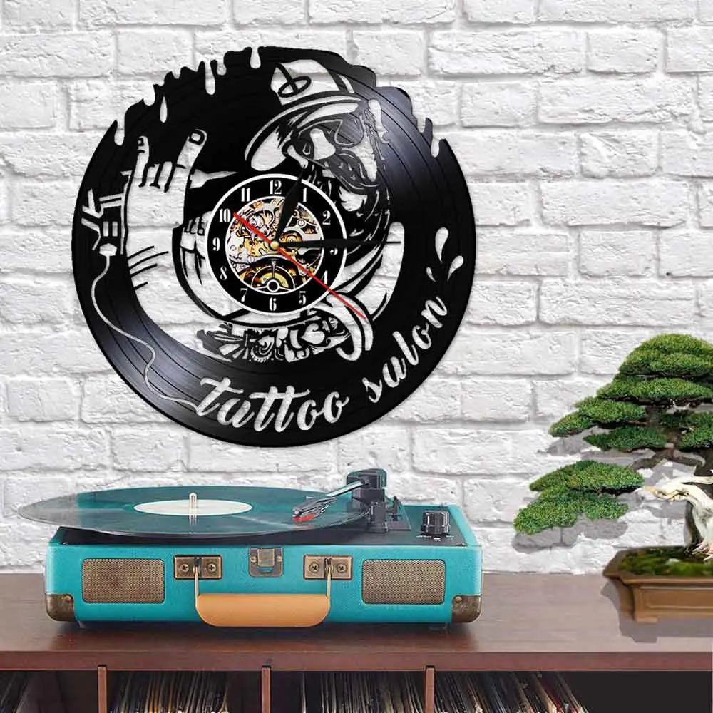 Тату Салон декоративные настенные часы мультяшный персонаж изображение