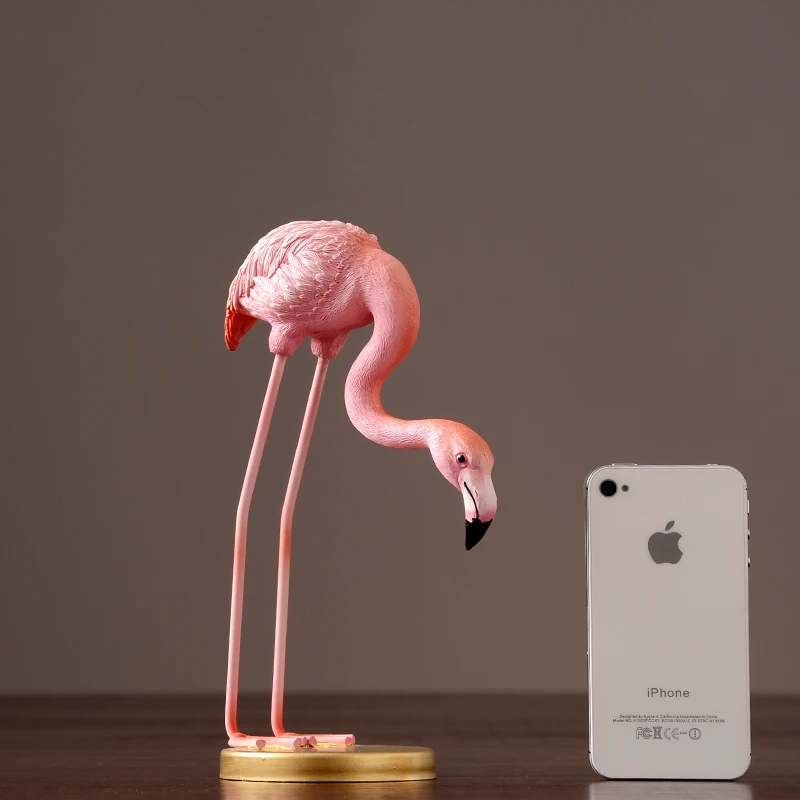 

Nordic Style Pink Flamingo Decoration Living Room Office Wedding Party Ornament Home Figurine Decoration Table garden statue