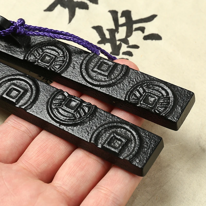 

2pcs Metal Paper Weight Multifunction Iron Paperweights Chinese Ink Painting Rice Paper Pressing Prop with Copper Coin Pattern
