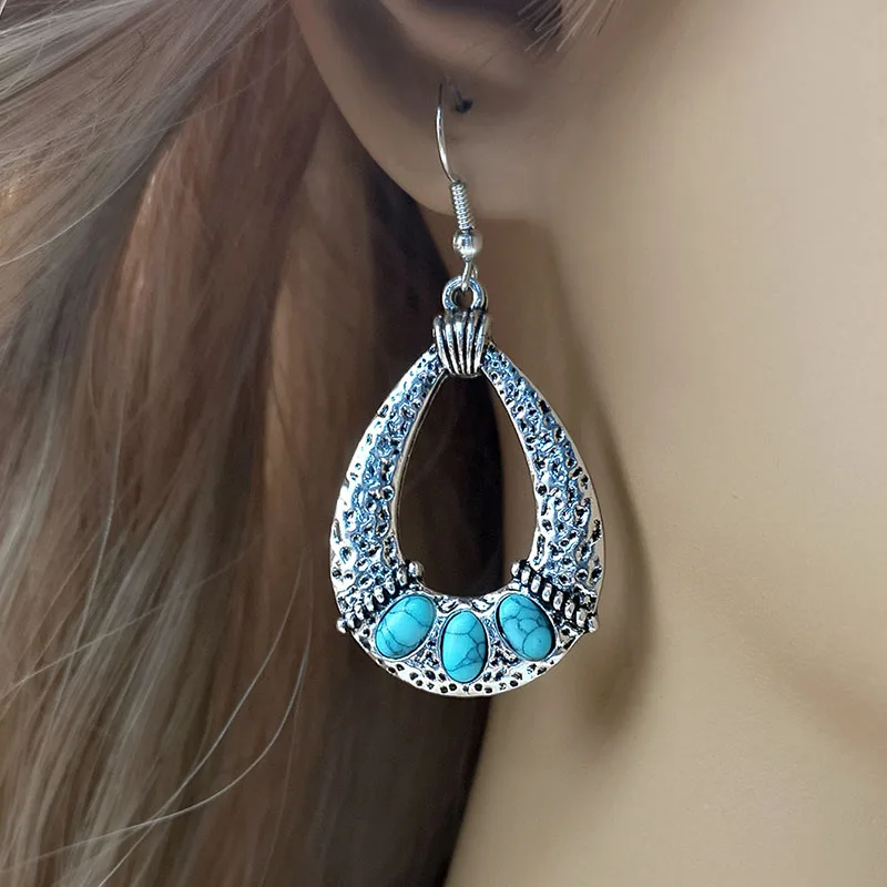 Женские серьги-кольца в этническом стиле |