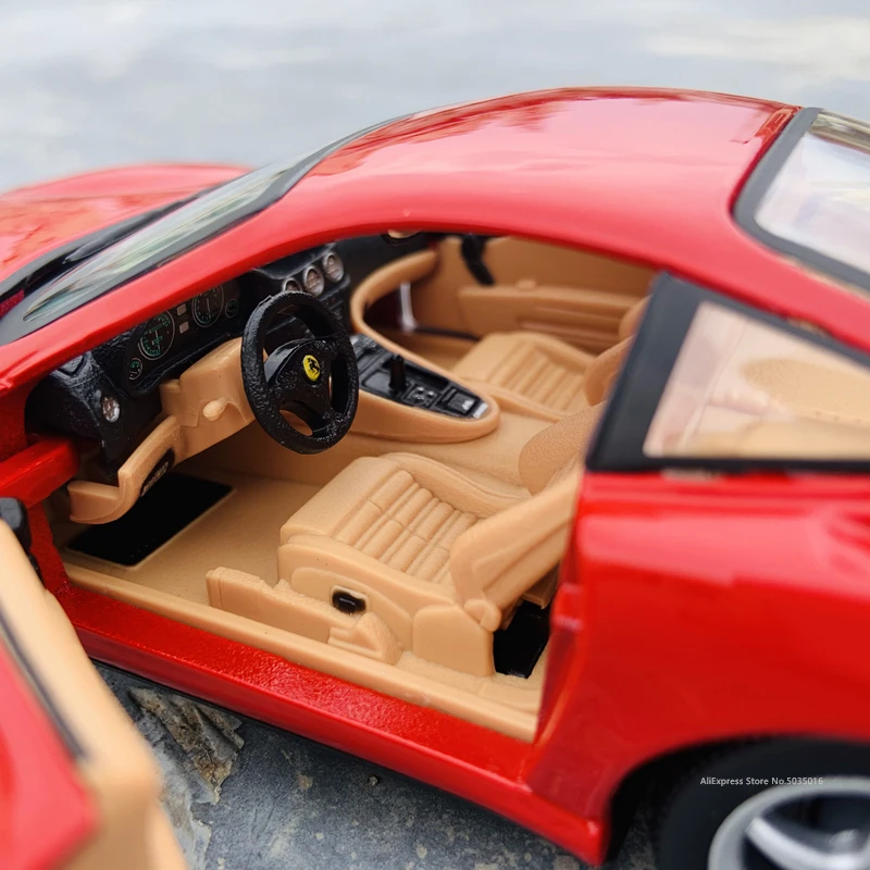 Bburago коллекция Ferrari 550 1:24 авторизованный производитель модель автомобиля из