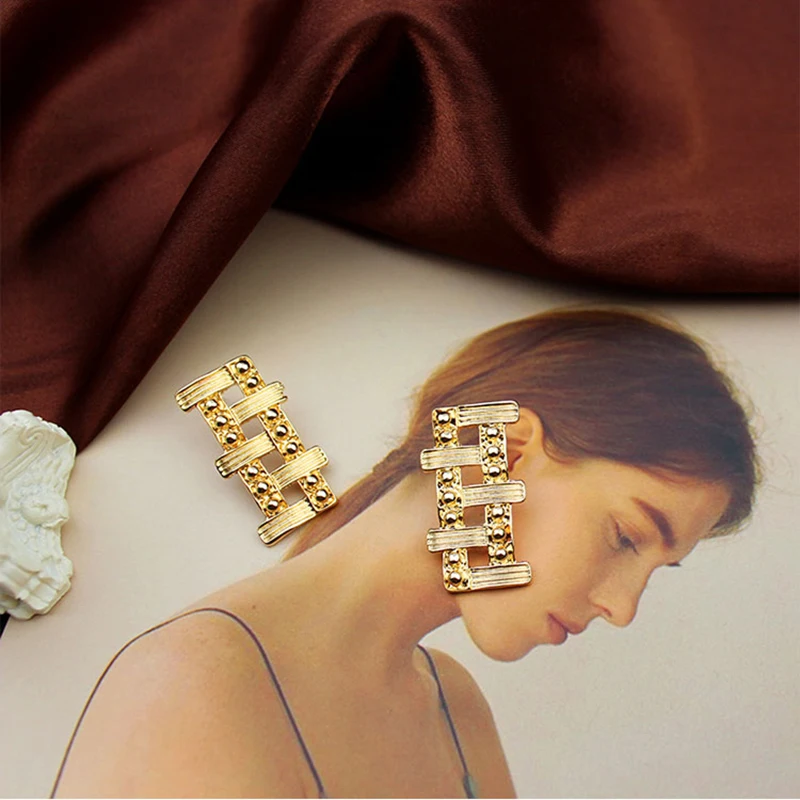 Модные металлические серьги гвоздики неправильной геометрической формы круглые