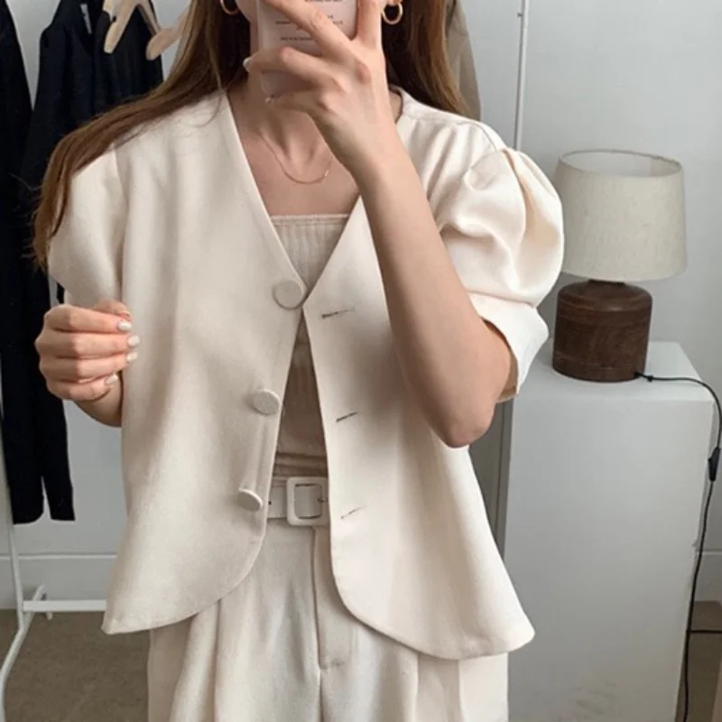 

Korean Chic Retro V-neck Puff Sleeve Shirts Women Button-up Tunic Blusas Femme Simple Elegant Office Ladies Loose Blouse Tops