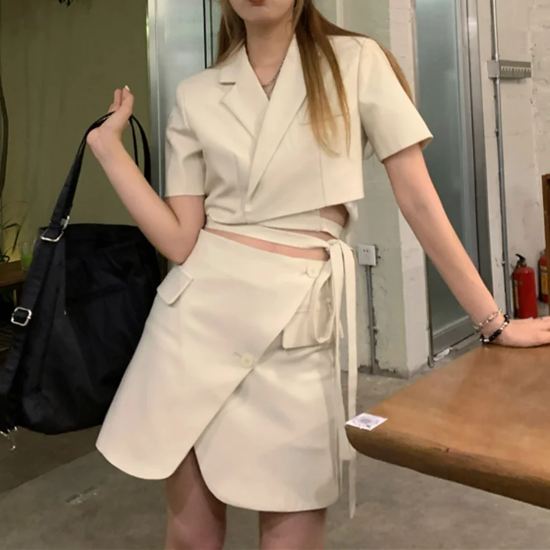 

Женский комплект из 2 предметов, короткий топ на шнуровке с коротким рукавом и мини-юбка с высокой талией в Корейском стиле на лето