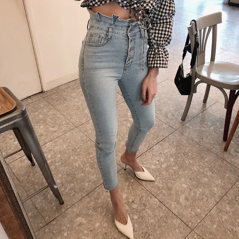 Korea bought the new spring 2020 fashion lace high-waisted east gate do old mill white cutting edge jeans are female | Женская одежда