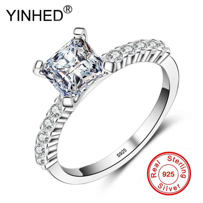 

Женское кольцо из серебра 925 пробы с квадратным фианитом 6 х6 мм