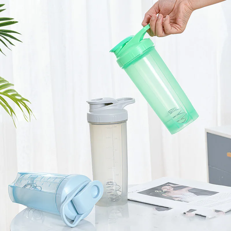 

700ml Frosted Shake Cup Milkshake Sports Bottle Outdoor Fitness Water Blender Bottle Protein Powder Portable cute water bottle