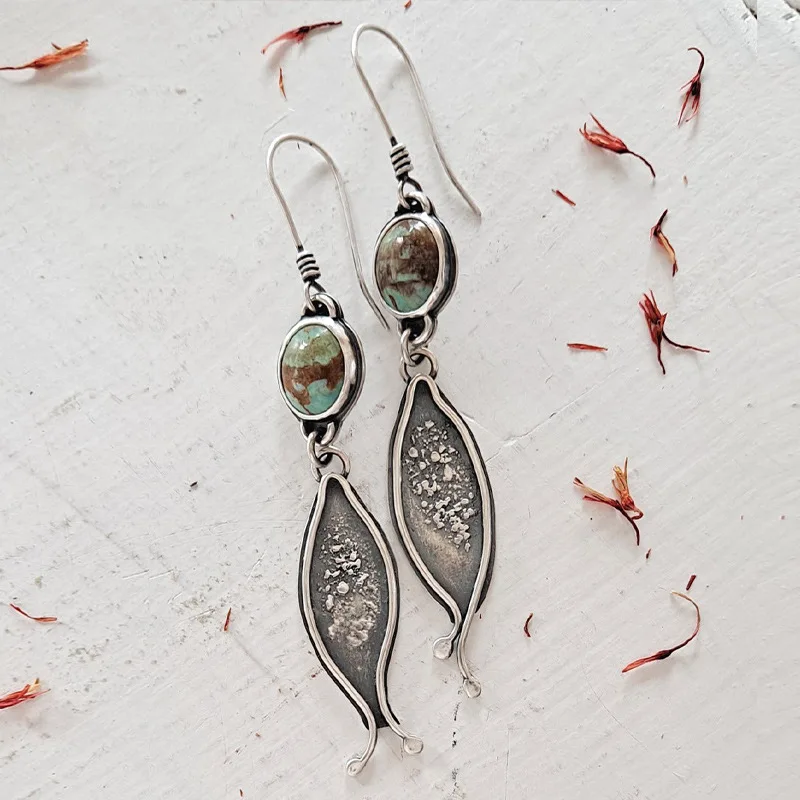 

Nostalgia Faux Turquoise & Fish Earrings for Women Western Southwestern Style Boho Stone Green Long Dangle Earrings Turquoise