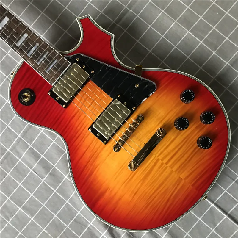 

High quality electric guitar, maple tiger veneer, red paint, gold accessories, rose wood fingerboard