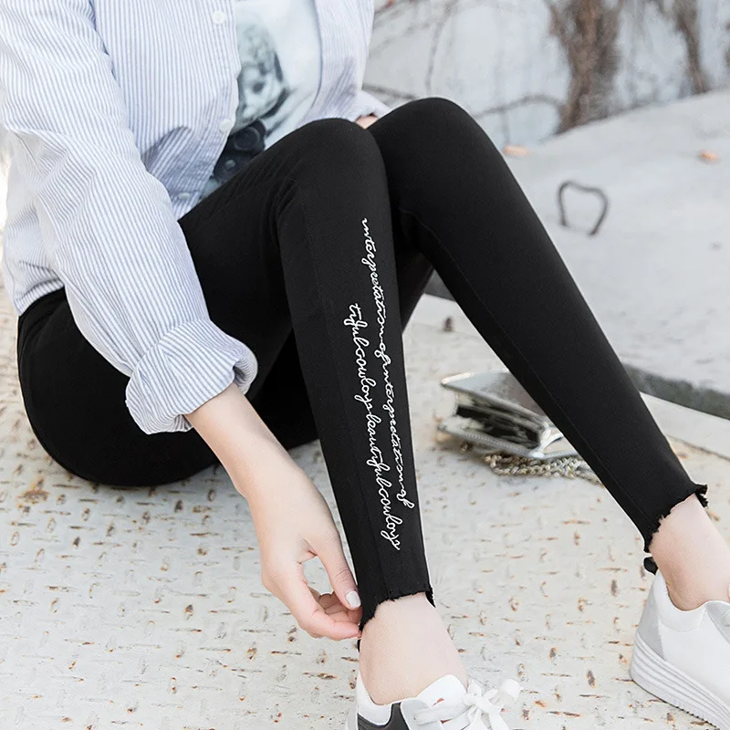 Женские бархатные брюки-карандаш с вышивкой и надписью размеры XL | Женская одежда