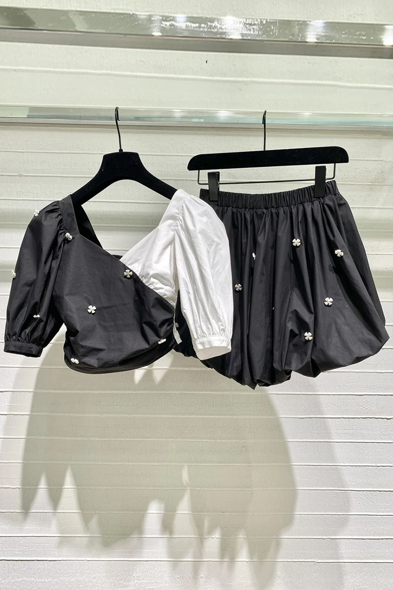 

Fashion Short Sleeve Flowers Diamonds Colorblock Slim-Fit Crop Top 2021 Summer New Women's Black High Waist Shorts Set Two-Piece