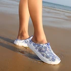Шлепанцы женские летние пляжные, дышащие сетчатые сандалии с цветочным принтом, массажные шлепанцы размера плюс