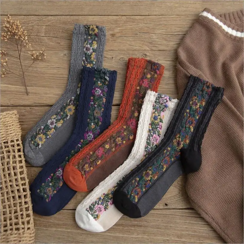 1 pair of autumn and winter new linen pattern cotton women's socks retro small floral jacquard fashion tube for ladies | Женская