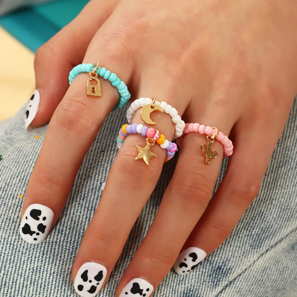 

Colorful Elastic Adjustable Rice Bead Rings For Women Boho Moon Star Lock Cactus Pendant Ring Set Female Beach Party Jewelry