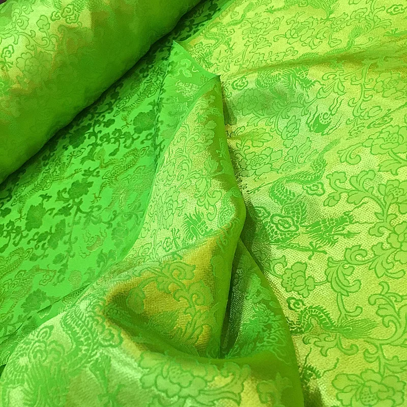 Настоящая 100% шелковая жаккардовая зеленая дракон атласная ткань в винтажном
