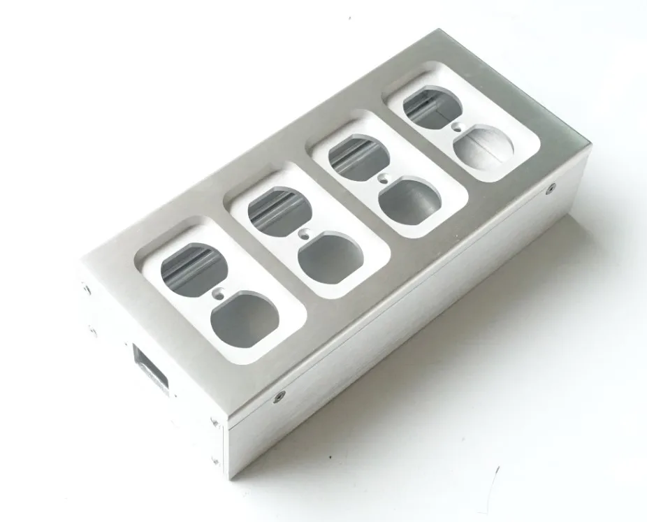 

Size (mm) : W120 H63 L265 All aluminum case for 8-bit power cabinet of enthusiast grade
