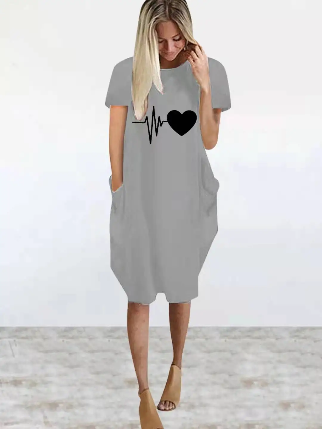 

Large print dress codes, a new pocket skirt
