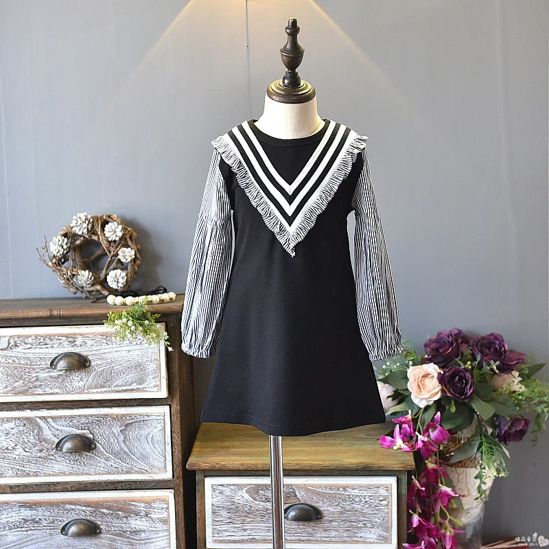 Платье детское хлопковое в полоску с круглым вырезом и длинным рукавом | Детская