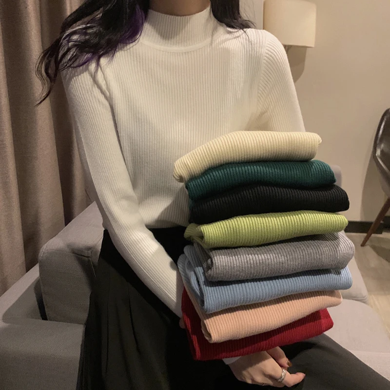 Женский свитер с высоким воротником можно носить на улице осень и зиму весна 2021