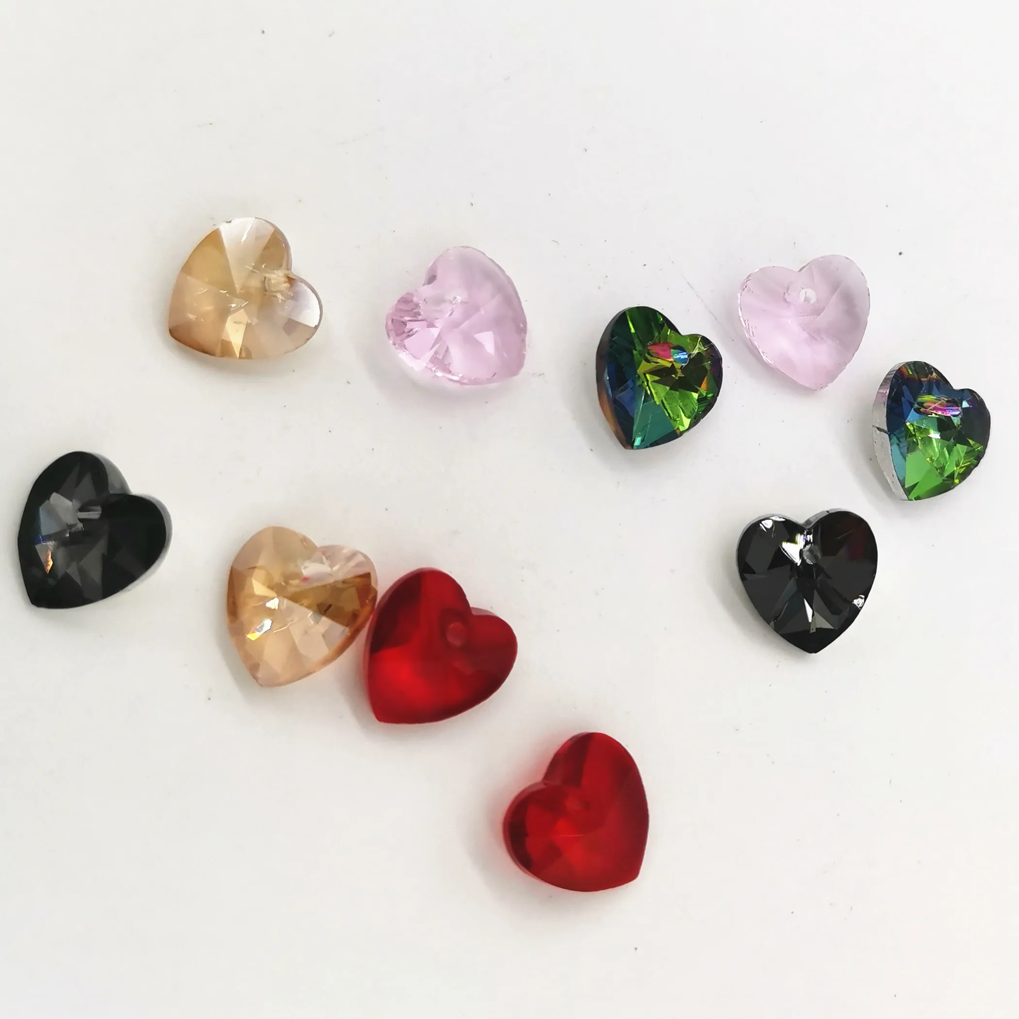 

10 шт./упак. 10 мм с украшением в виде кристаллов Стекло верхнего отверстия в форме сердца Форма свободные DIY ручной работы бусы ювелирный аксе...