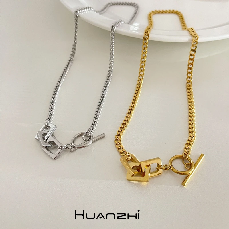 

HUANZHI 2021 Новинка Хип-хоп 18K позолоченное титановое стальное ожерелье OT свитер с пряжкой для женщин и мужчин ювелирные изделия для путешевечер...