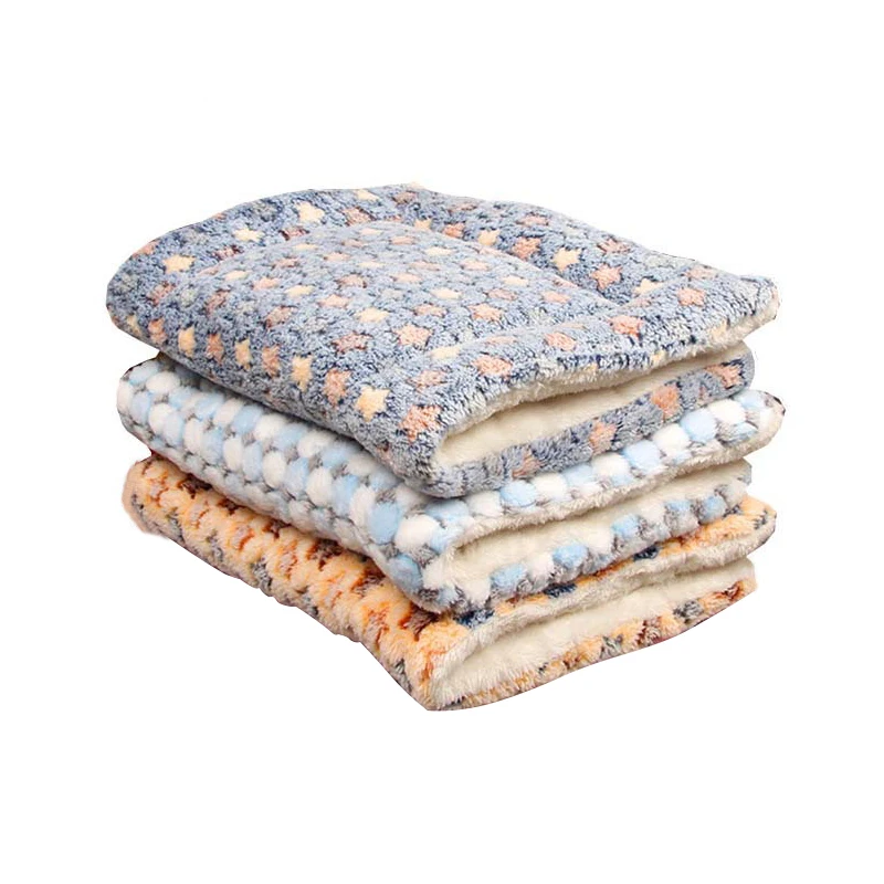 

Pet Blanket Soft Thickened Fleece Pad Flannel Bed Mat For Puppy Dog Cat Sofa Cushion Home Rug Keep Warm Sleeping Cover