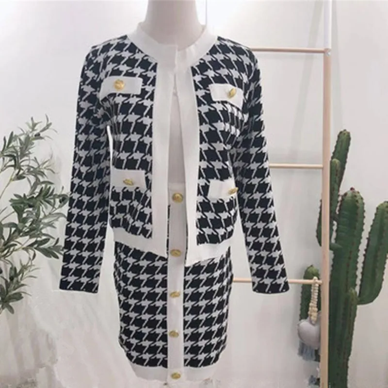 Женский трикотажный офисный костюм Классический комплект из двух предметов