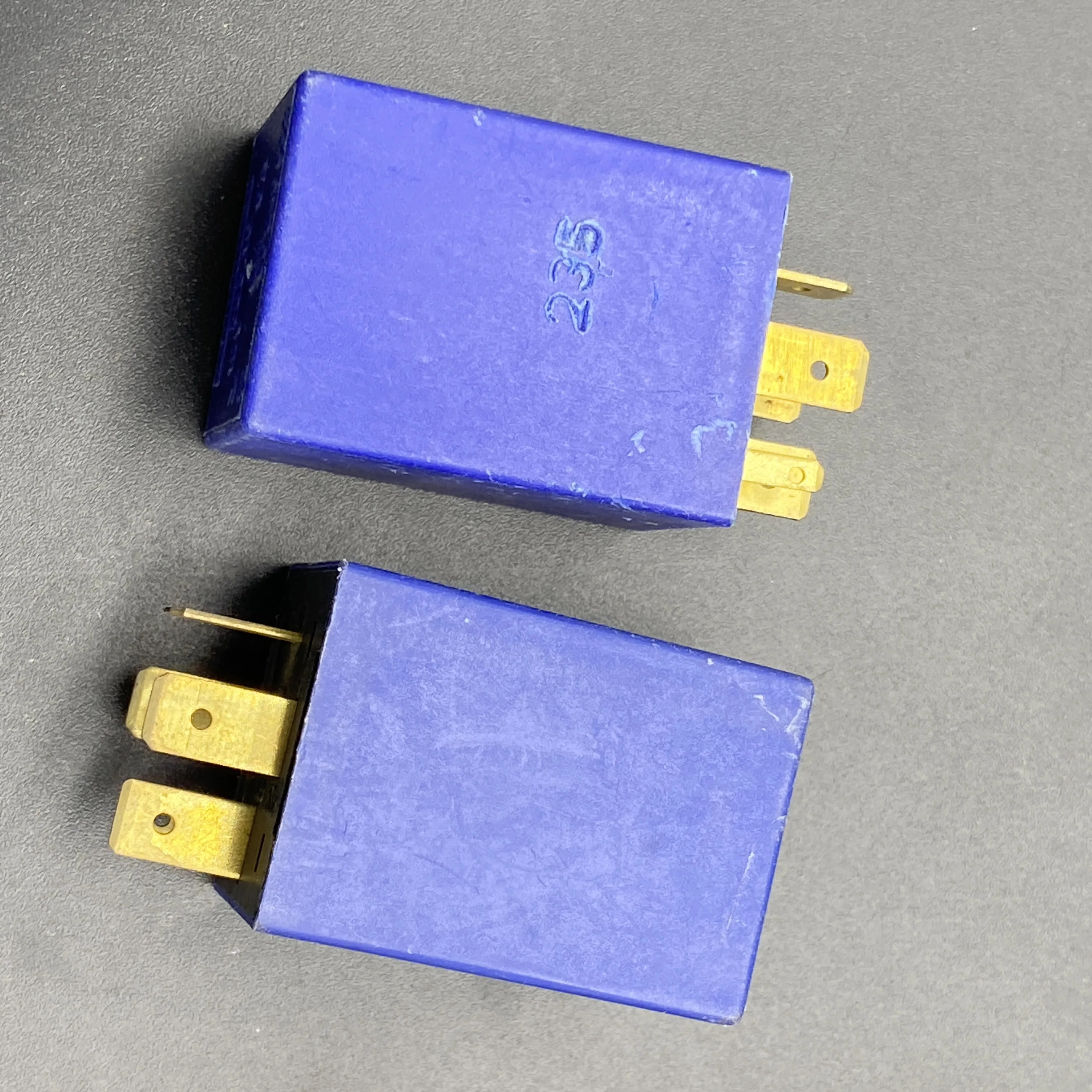 Реле стартера 90. 90. 3777-01/90. Реле 901. Реле стартера 4-х конт.