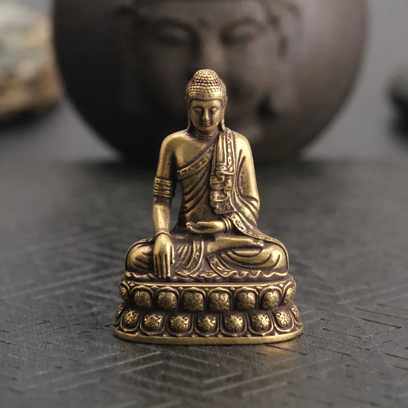 Retro Brass Buddha Sakyamuni Statue Mini Portable Pocket Sitting Buddha Sculpture Home Decor Office Desk Decorations Ornaments