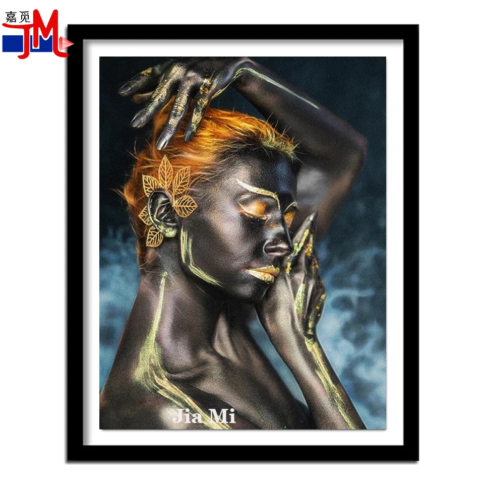 Full Square Round Drill Mosaic Diamond Painting 5D DIY Sexy Nude Blond Haired Woman Portrait Rhinestone Cross Stitch Wallpaper