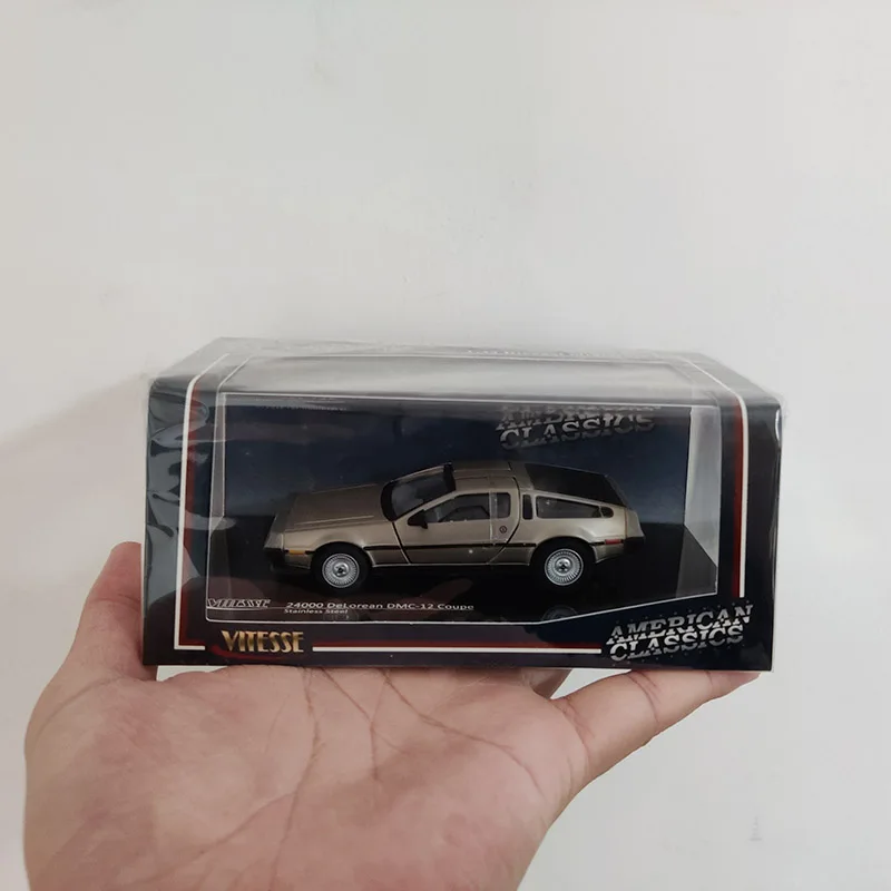 Модель автомобиля DeLorean в масштабе 1:43 металлическая литая и Игрушечная модель