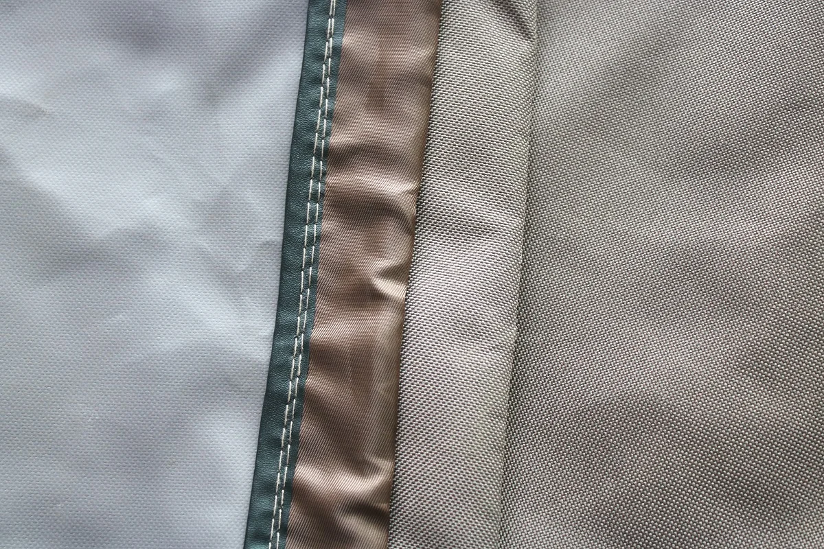 Сверхмощный суперкачественный чехол из искусственной резины толщиной 9 футов |