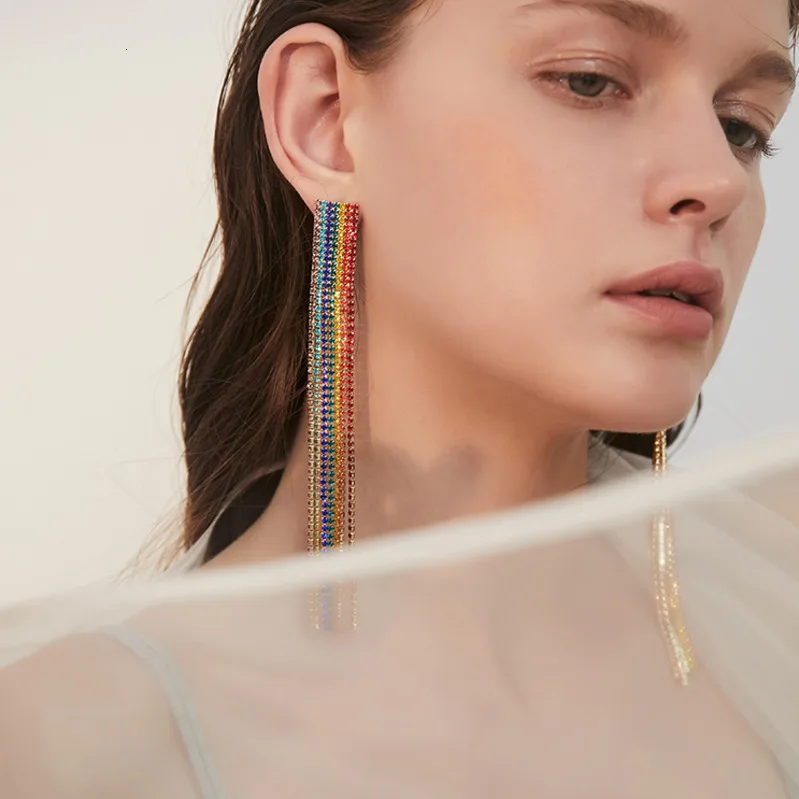 WKOUD EAM женские темпераментные цветные длинные серьги с кисточками быстрая