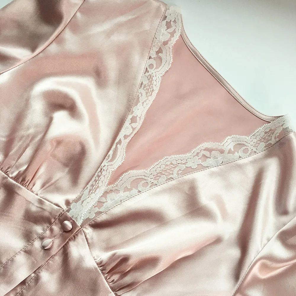 

V-neck pink pajamas girls casual and comfortable home pajamas two-piece lace fashion silky texture high-end spring/summer new