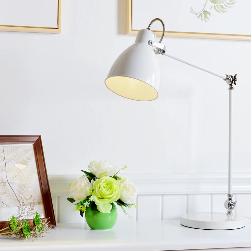 Настольная лампа с поворотным рычагом со сменным основанием или зажимом