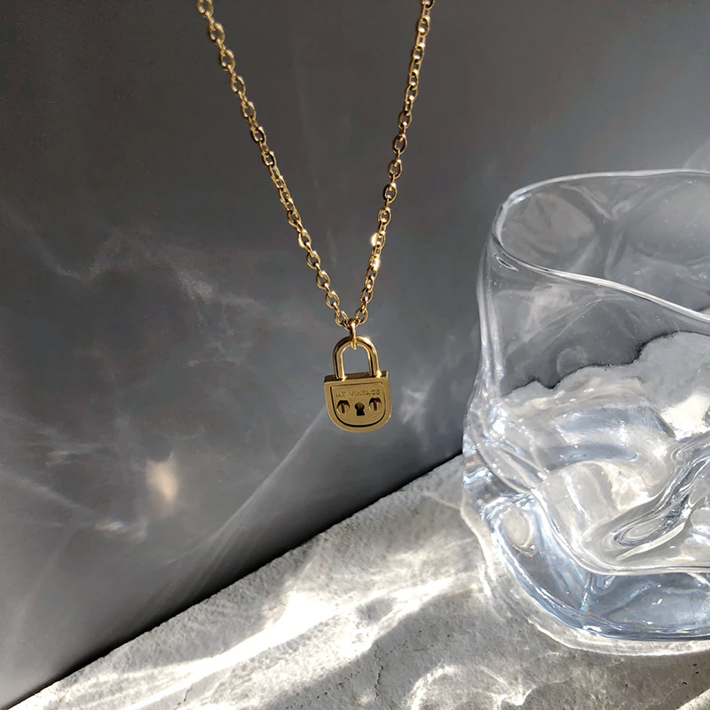 

Women's Jewelry Trend 2021 Stainless Steel Charm Vintage Cute Lock Pendant 18k Gold Plated Chain Necklaces for Girls Dating Gift