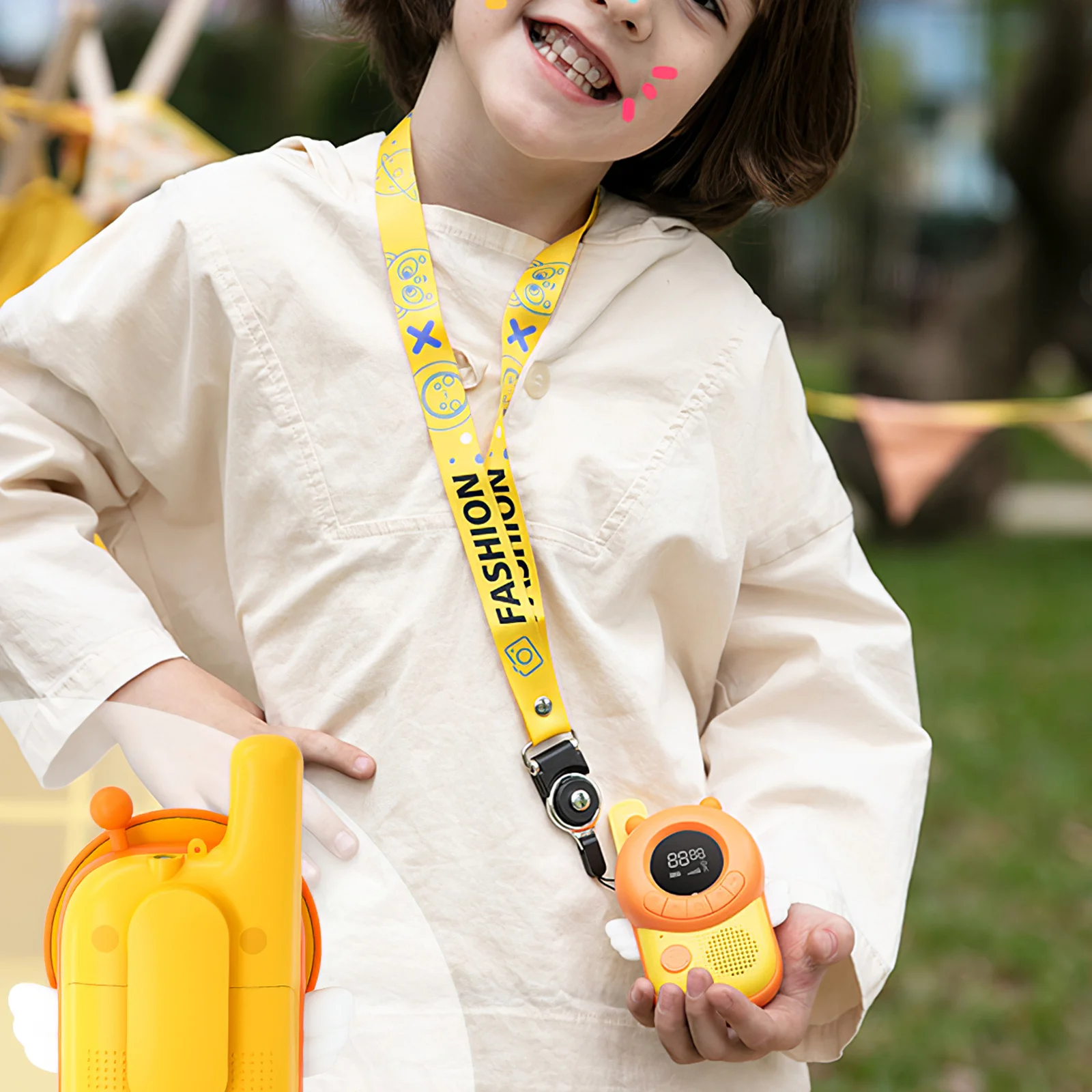 

Walkie Talkie Children 2pcs Cartoon Bee-shape Children's Radio 20 Channels Walky Talky Best Birthday Gifts Toys For Boys Girls