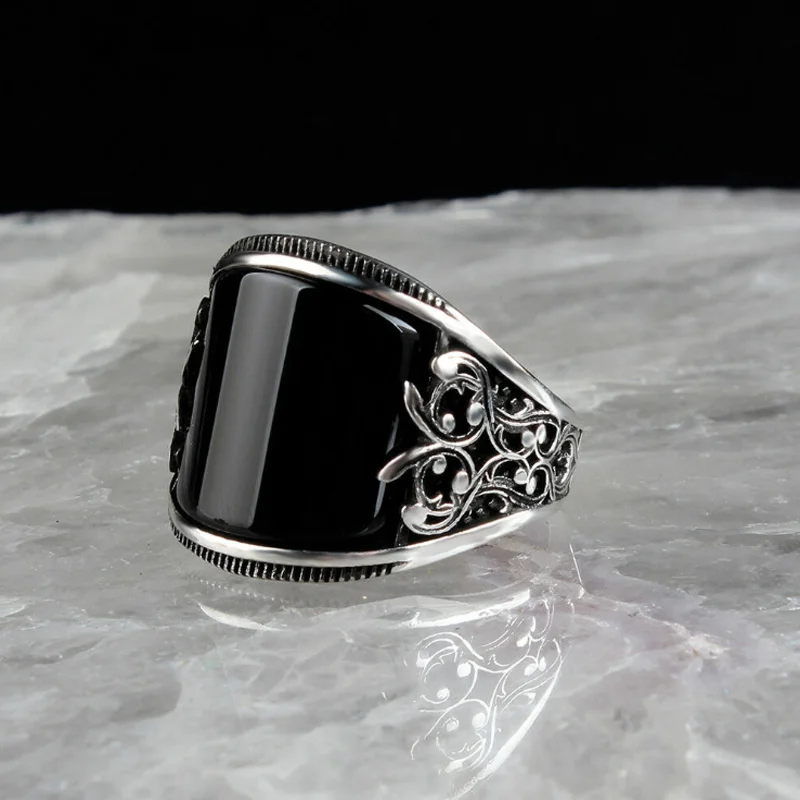 

Luxury Vintage Black Ring for Men Anniversary Engagement Banquet Party Elegant Ring Jewelry Gift