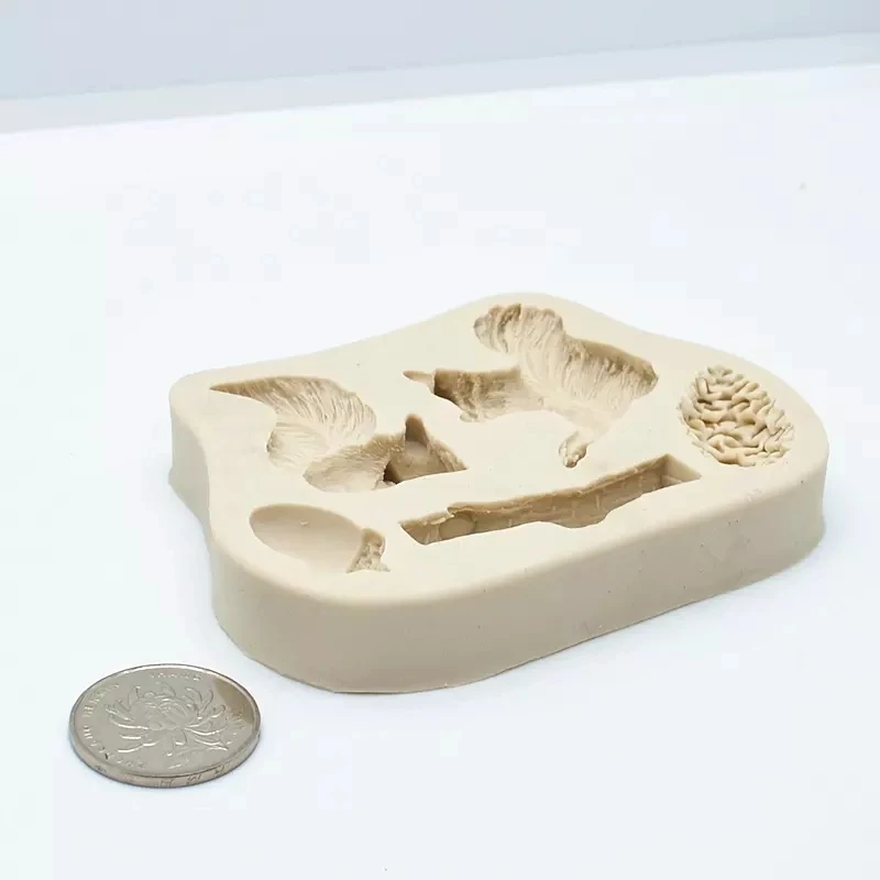 

Cute Squirrel Pine Cone Silicone Mold for DIY Chocolate Candy Pastry Dessert Decoration Fondant Mould Kitchenware Baking Tool