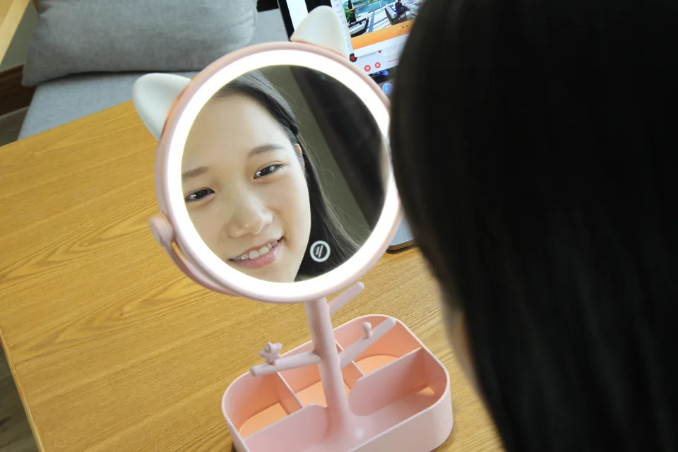 Зеркало для макияжа с кроличьими ушками и светодиодсветильник | Красота здоровье