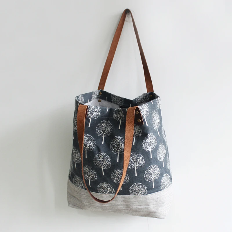Женская сумка-тоут ручной работы с маленьким деревом цветочным принтом кожаные